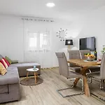 Apartamento Vesna Vodice