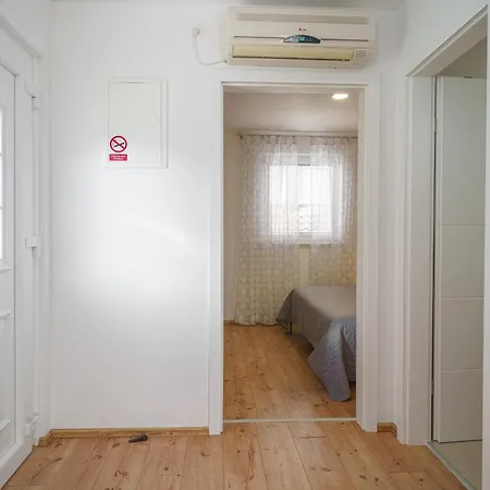Apartments Vesna Vodice *