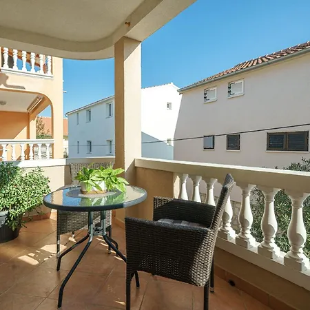 Vesna Apartament *