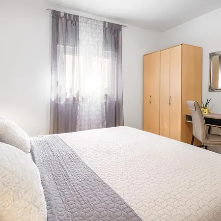 Apartments Vesna Vodice
